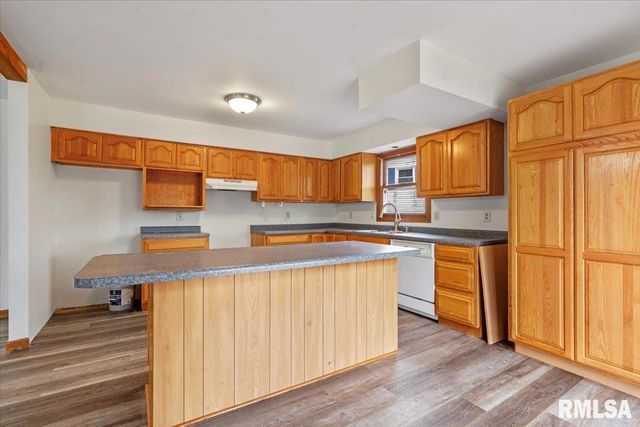 9 COACHLIGHT Court, Springfield, IL 62703