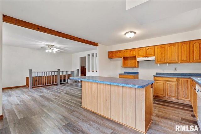 9 COACHLIGHT Court, Springfield, IL 62703