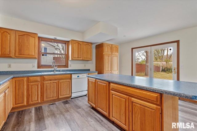 9 COACHLIGHT Court, Springfield, IL 62703