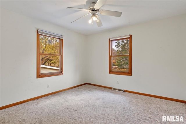 9 COACHLIGHT Court, Springfield, IL 62703