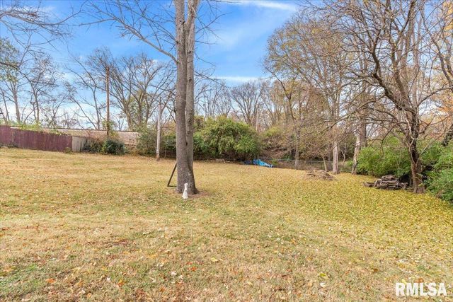 9 COACHLIGHT Court, Springfield, IL 62703