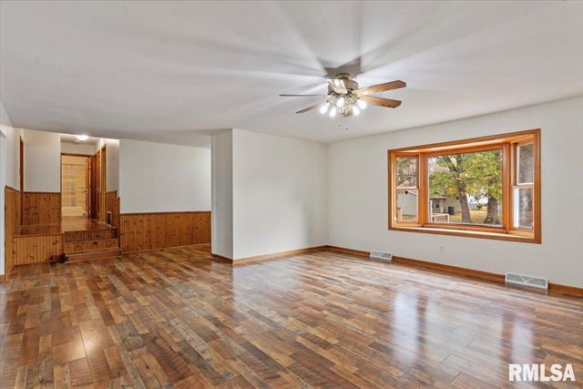 9 COACHLIGHT Court, Springfield, IL 62703