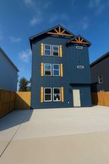 8021 Birmingham Street A/B, Houston, TX 77028