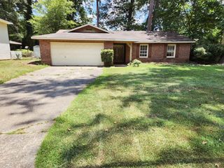 6418 Charter Oaks Circle, Columbus, GA 31909