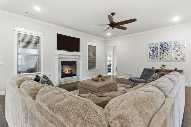 970 Clark Circle, Bentonville, AR 72713