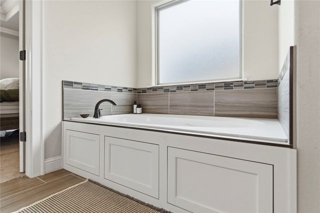 970 Clark Circle, Bentonville, AR 72713