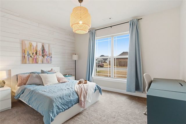 970 Clark Circle, Bentonville, AR 72713