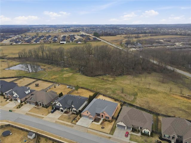 970 Clark Circle, Bentonville, AR 72713