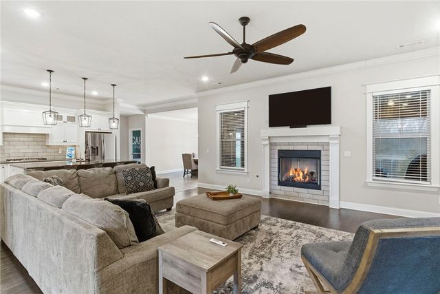 970 Clark Circle, Bentonville, AR 72713