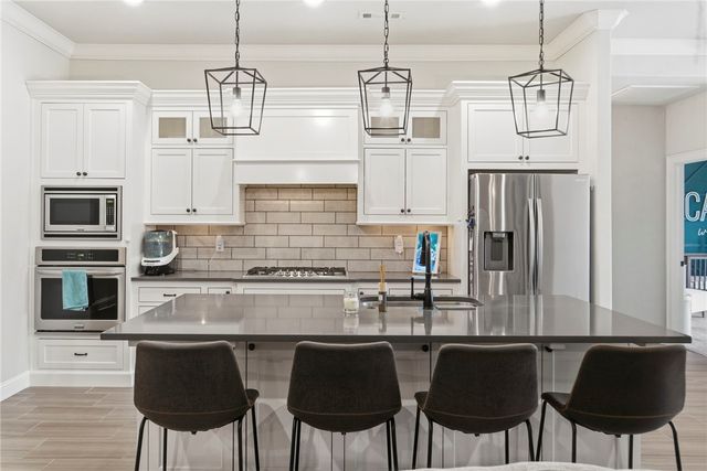 970 Clark Circle, Bentonville, AR 72713