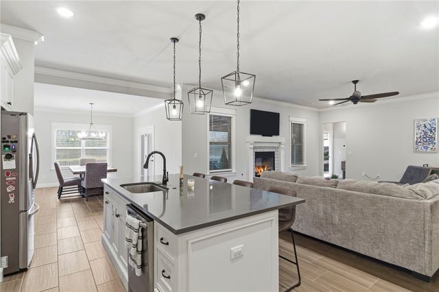 970 Clark Circle, Bentonville, AR 72713