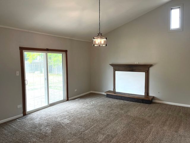 19708 S Skye Drive, Frankfort, IL 60423