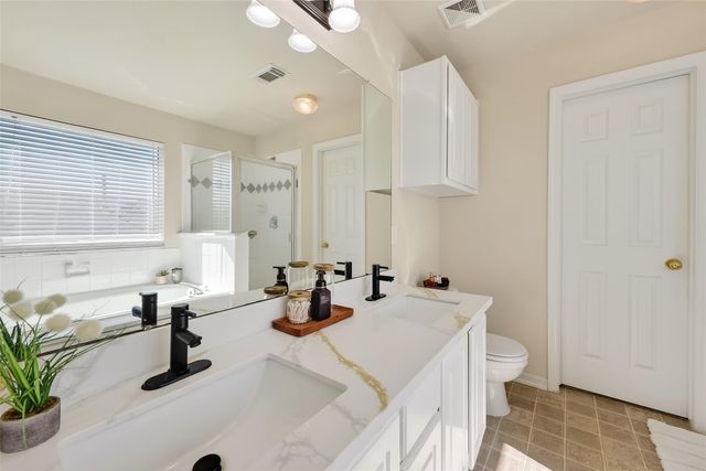 1915 Tommy Lane, Missouri City, TX 77489