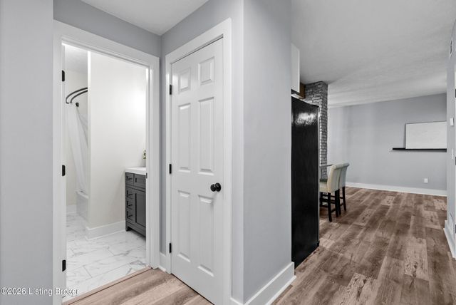 925 E 7th St APT 104, Jeffersonville, IN 47130