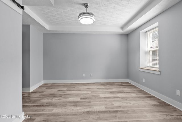 925 E 7th St APT 104, Jeffersonville, IN 47130