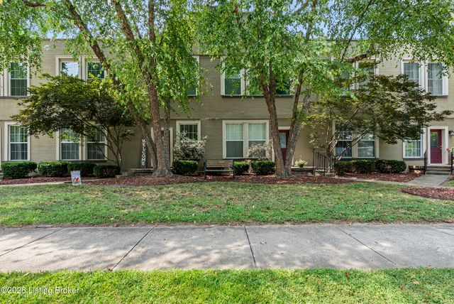 925 E 7th St APT 104, Jeffersonville, IN 47130