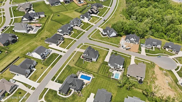 6300 Leyton Ct, Crestwood, KY 40014