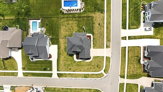 6300 Leyton Ct, Crestwood, KY 40014