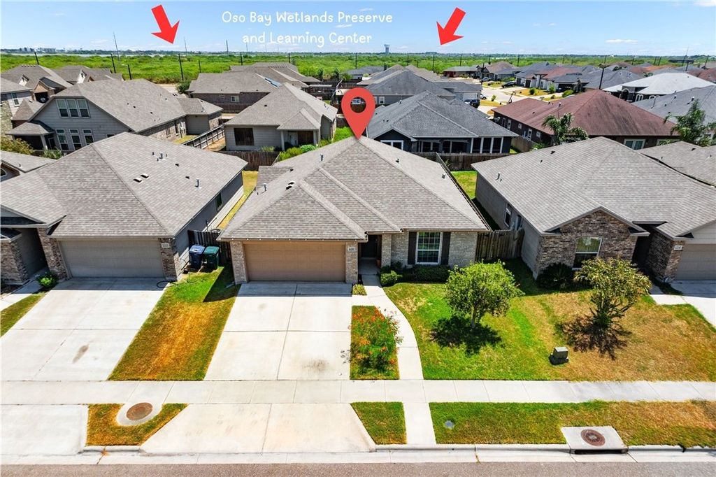 2210 Spoonbill Dr, Corpus Christi, TX 78414 — photo 2