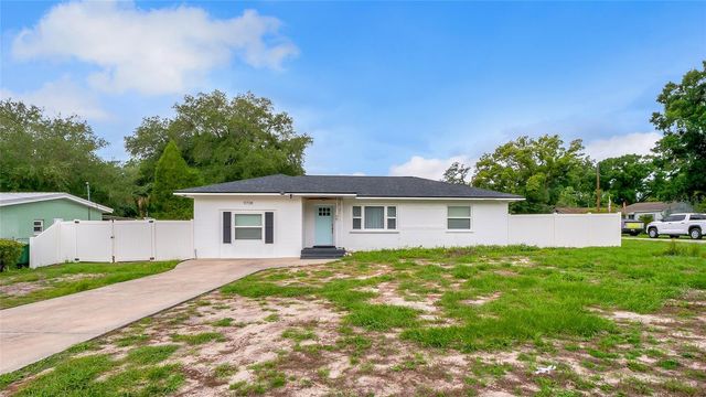 9708 FOREST HILLS DRIVE, Tampa, FL 33612