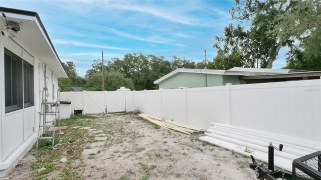 9708 FOREST HILLS DRIVE, Tampa, FL 33612
