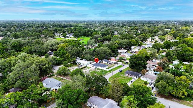 9708 FOREST HILLS DRIVE, Tampa, FL 33612