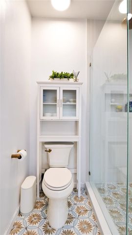 9708 FOREST HILLS DRIVE, Tampa, FL 33612