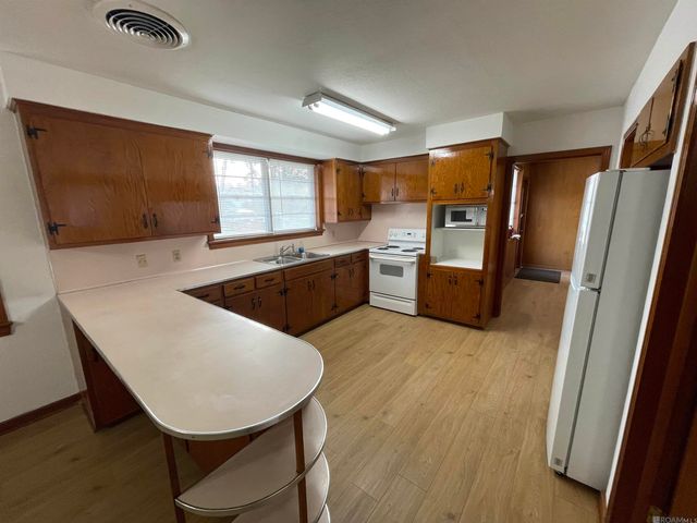 8037 Florida Blvd, Denham Springs, LA 70726