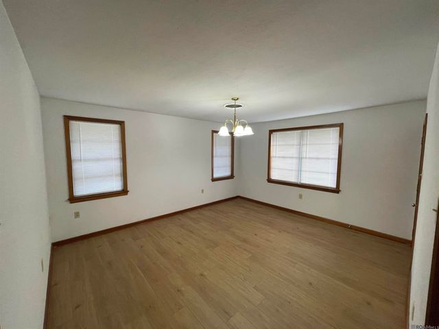 8037 Florida Blvd, Denham Springs, LA 70726