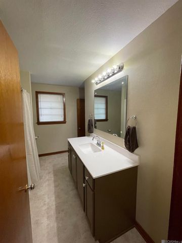 8037 Florida Blvd, Denham Springs, LA 70726