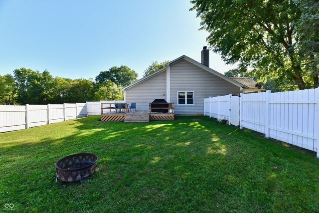 1157 Runningbrook Court, Avon, IN 46123