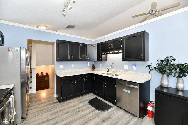 1157 Runningbrook Court, Avon, IN 46123