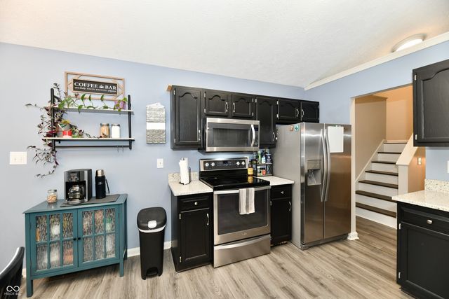 1157 Runningbrook Court, Avon, IN 46123