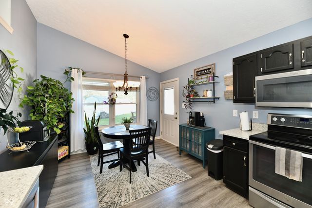 1157 Runningbrook Court, Avon, IN 46123