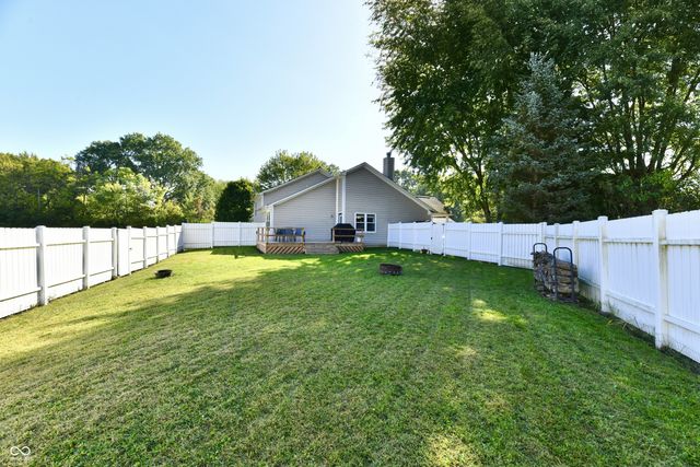 1157 Runningbrook Court, Avon, IN 46123