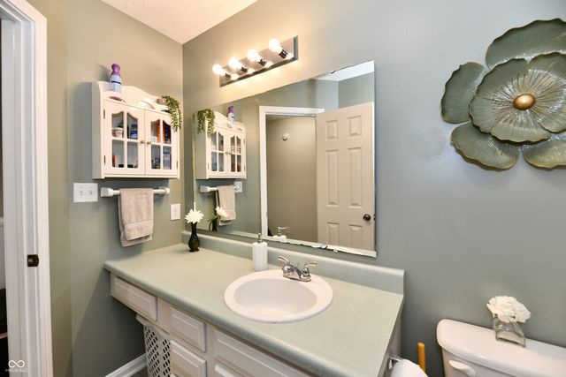 1157 Runningbrook Court, Avon, IN 46123