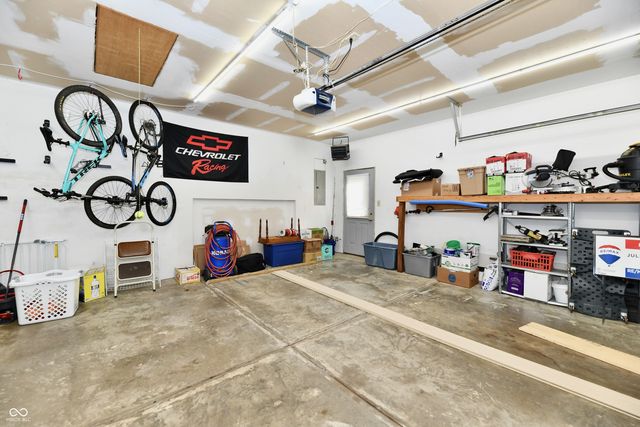 1157 Runningbrook Court, Avon, IN 46123