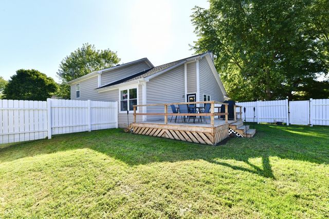 1157 Runningbrook Court, Avon, IN 46123