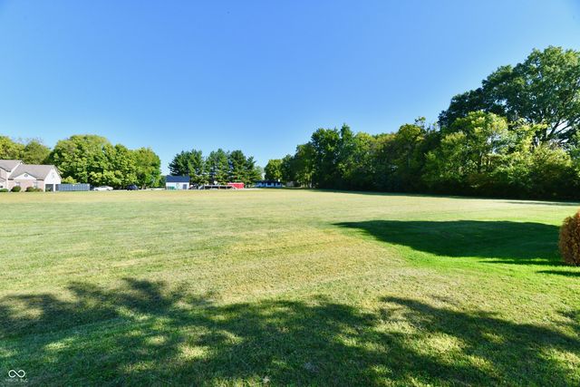 1157 Runningbrook Court, Avon, IN 46123