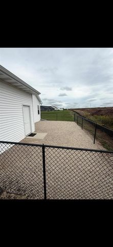 928 MENDOTA DRIVE, Green Bay, WI 54311