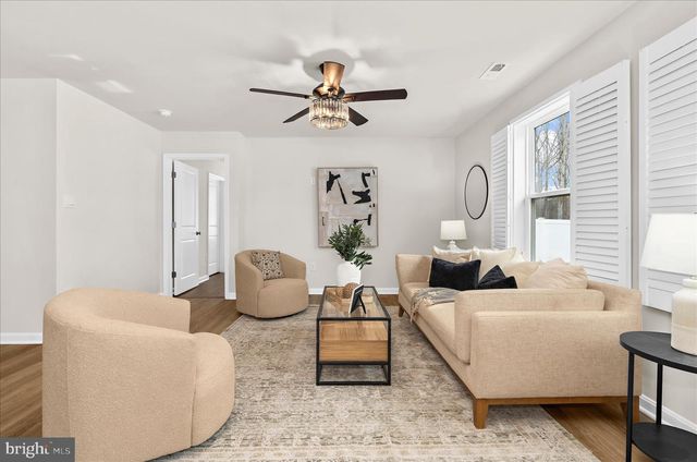 367 FOREST EDGE AVE, La Plata, MD 20646