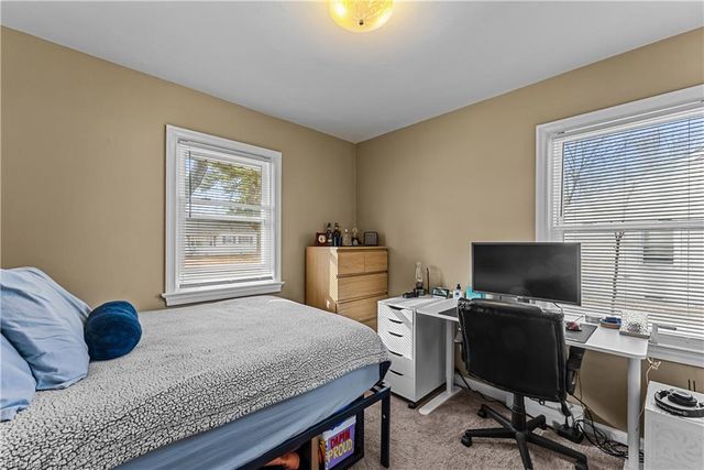 8 Gay DR, Newport News, VA 23606