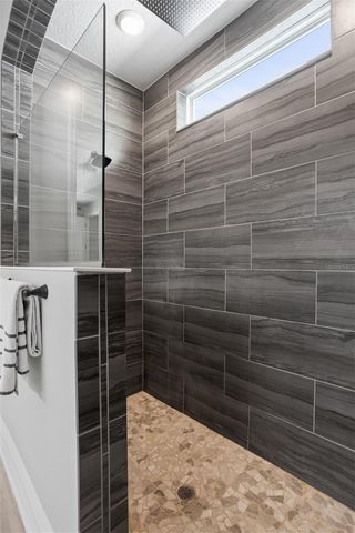 4914 LAKESHORE OAKS COURT, Tampa, FL 33624