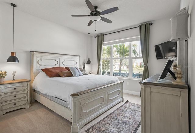 4914 LAKESHORE OAKS COURT, Tampa, FL 33624