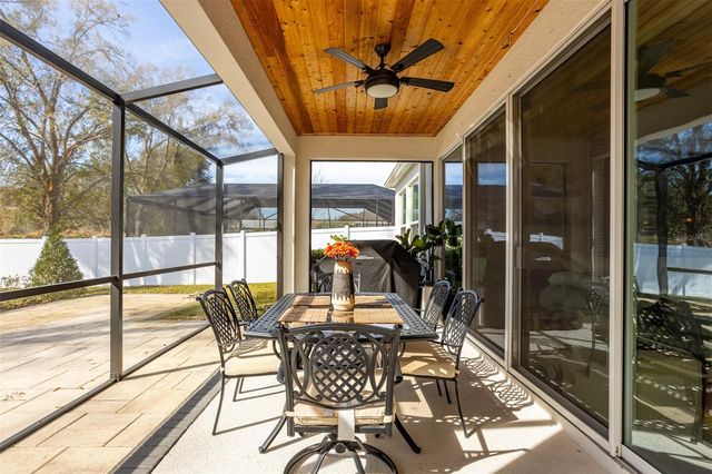 4914 LAKESHORE OAKS COURT, Tampa, FL 33624