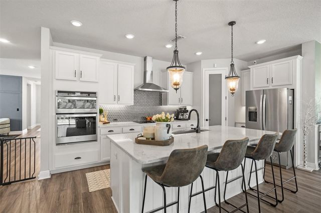 4914 LAKESHORE OAKS COURT, Tampa, FL 33624