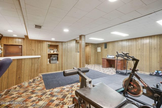 4 Duncan Drive, Morganville, NJ 07751
