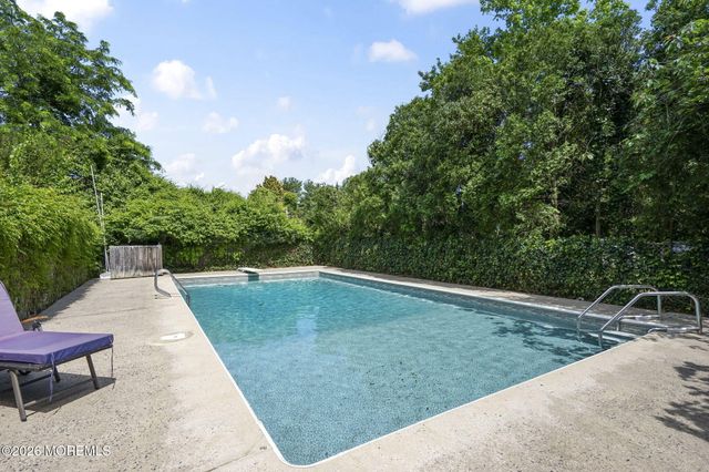 4 Duncan Drive, Morganville, NJ 07751