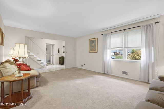 4 Duncan Drive, Morganville, NJ 07751