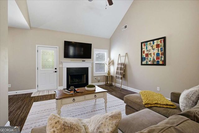 1010 Holliday Pass, Griffin, GA 30223